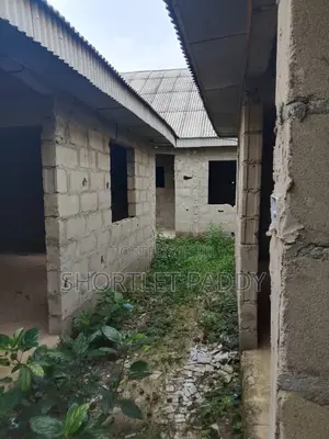 1bdrm Block of Flats in Bayeku, Ikorodu for sale