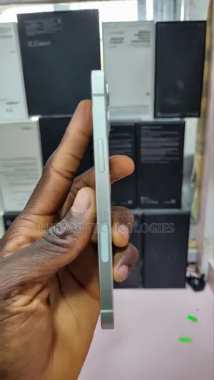 Apple iPhone 12 64 GB Green