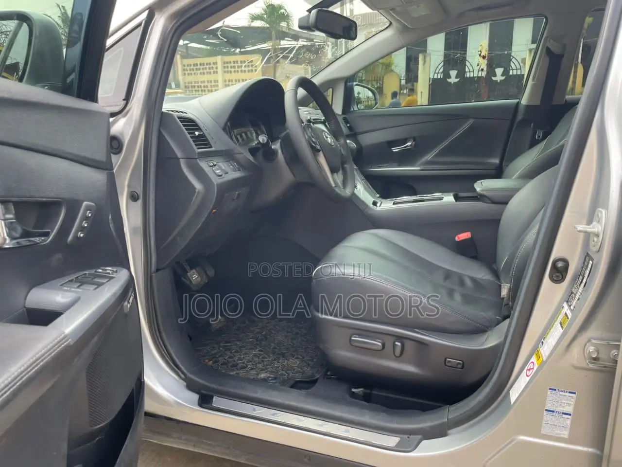 Toyota Venza 2015 Silver