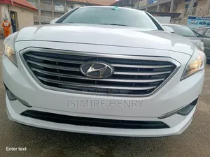 Hyundai Sonata Base Sedan FWD (2.4L 4cyl 6A) 2016 White