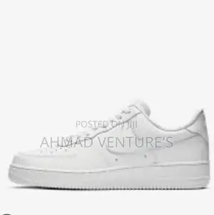 Sneakers (Nike)