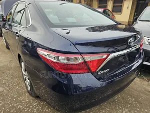 Toyota Camry LE 4dr Sedan (2.5L 4cyl 6A) 2015 Blue