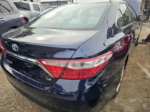Toyota Camry LE 4dr Sedan (2.5L 4cyl 6A) 2015 Blue