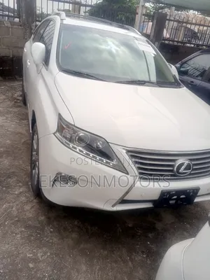 Lexus RX 350 FWD 2013 White