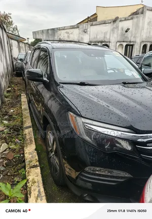 Honda Pilot Touring AWD 2018 Black