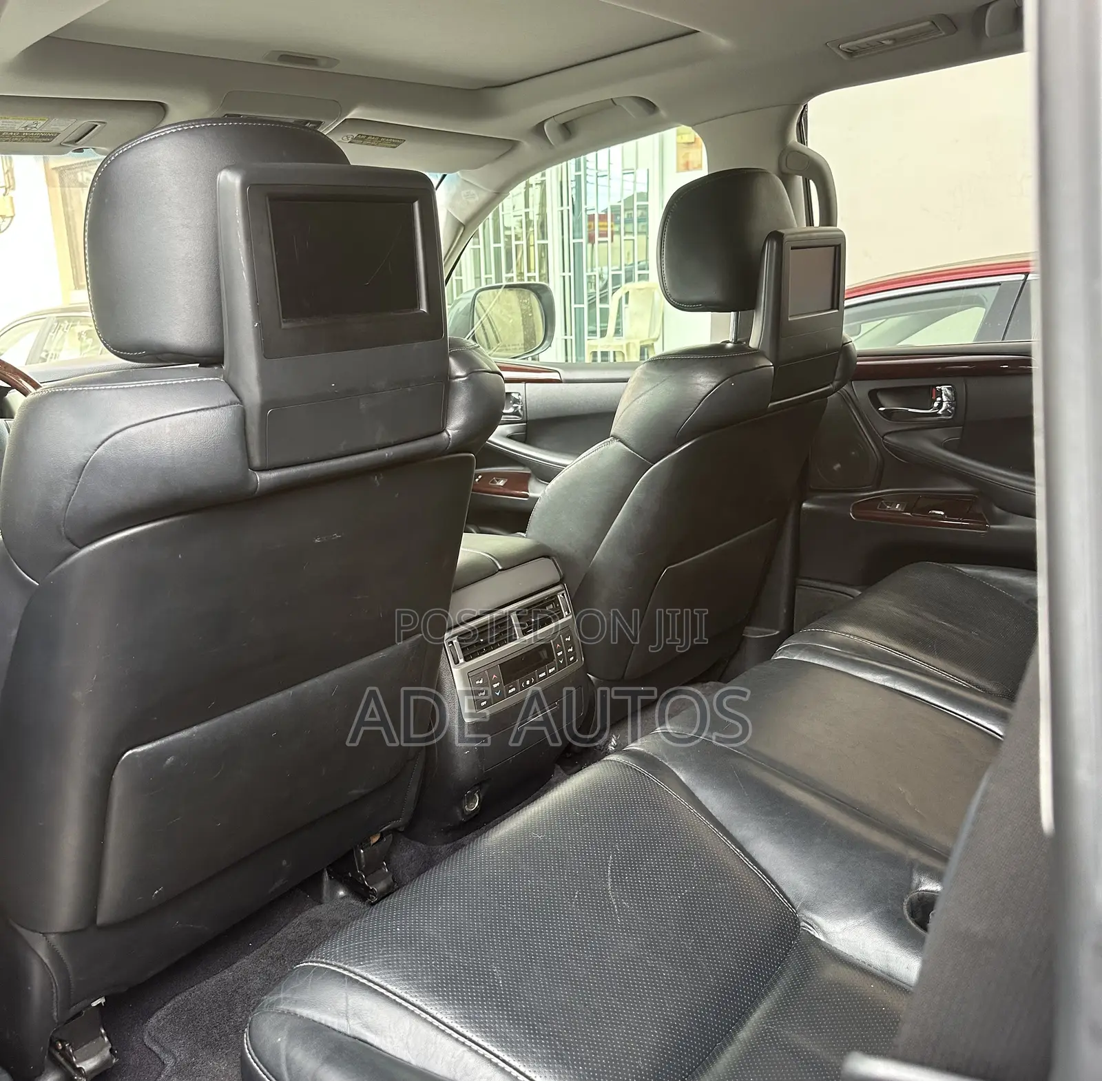 Lexus LX 570 AWD 2013 Gray