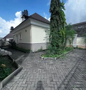 5bdrm Duplex in Karsana for sale