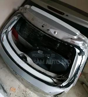 Toyota Venza 2010 Model Empty Booth