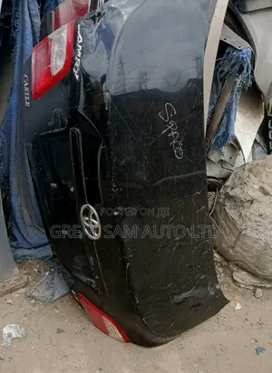 Toyota Camry 80 Model Complete Booth Neat