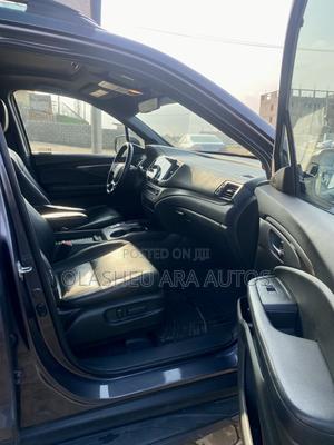 Honda Passport Elite AWD 2019 Gray