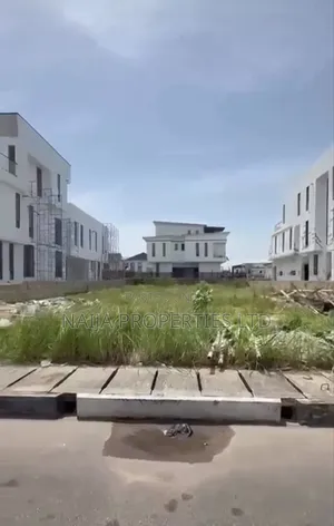 806sqm of Land at Cowrie Creek Estate, Ikate, Lekki for Sale