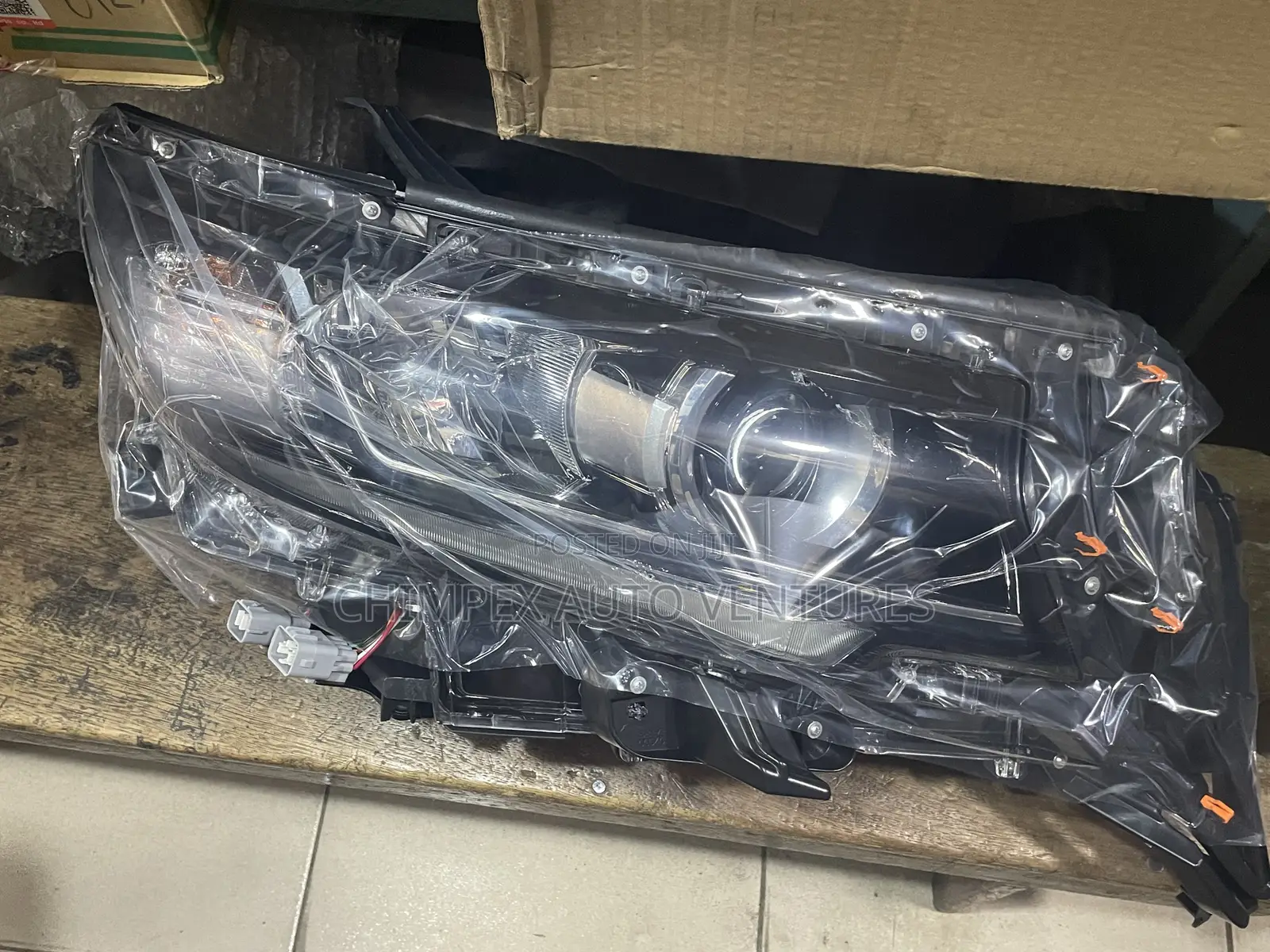 Headlamp Prado 2018