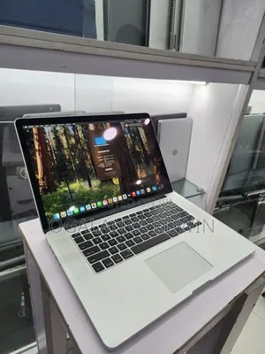 Laptop Apple MacBook Pro 2015 16GB Intel Core I7 SSD 512GB