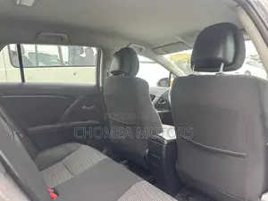 Toyota Avensis 2011 Gray