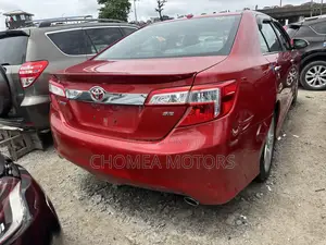 Toyota Camry 2014 Red