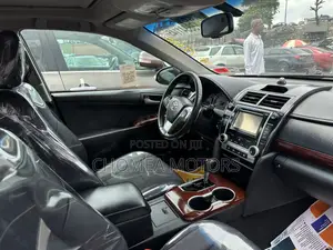 Toyota Camry 2014 Red