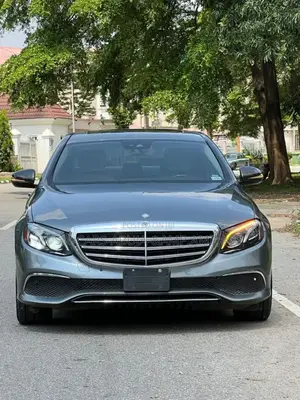 Mercedes-Benz E300 2017 Gray
