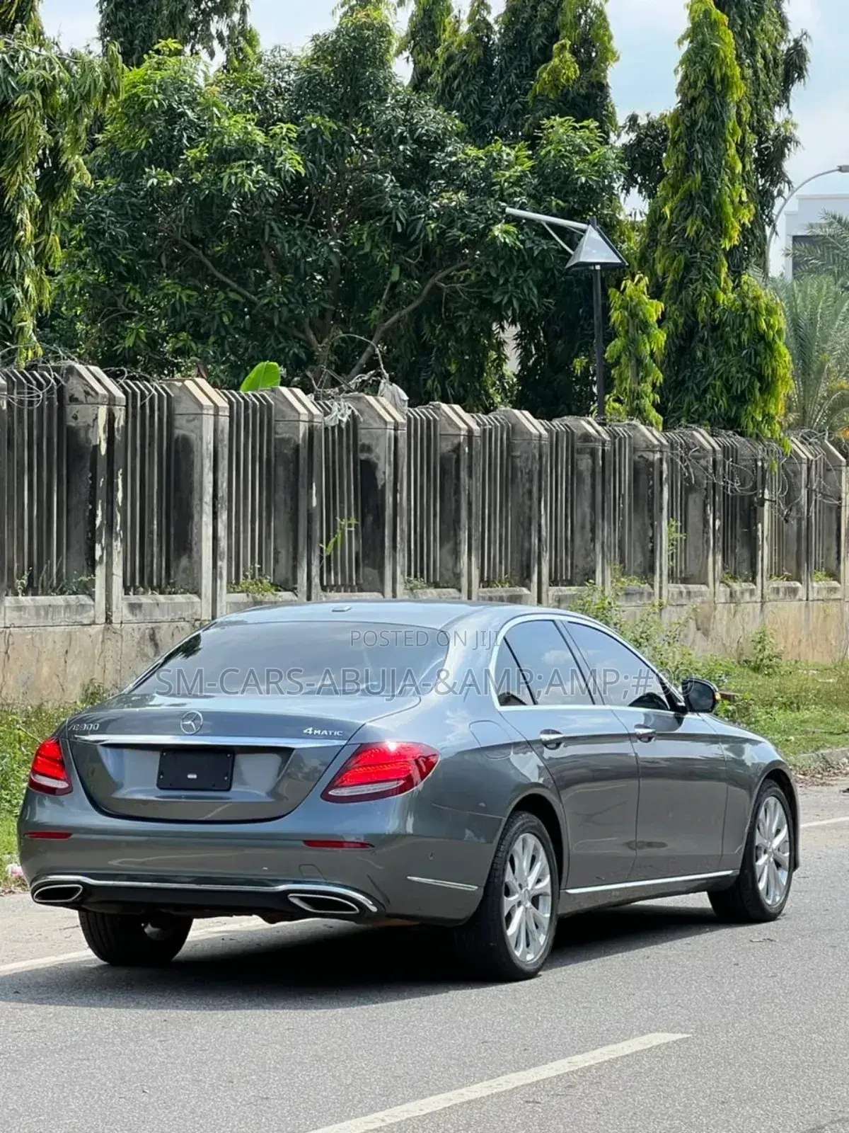 Mercedes-Benz E300 2017 Gray