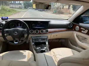 Mercedes-Benz E300 2017 Gray