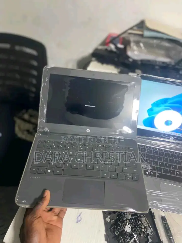 New Laptop HP 4GB Intel Pentium SSD 60GB