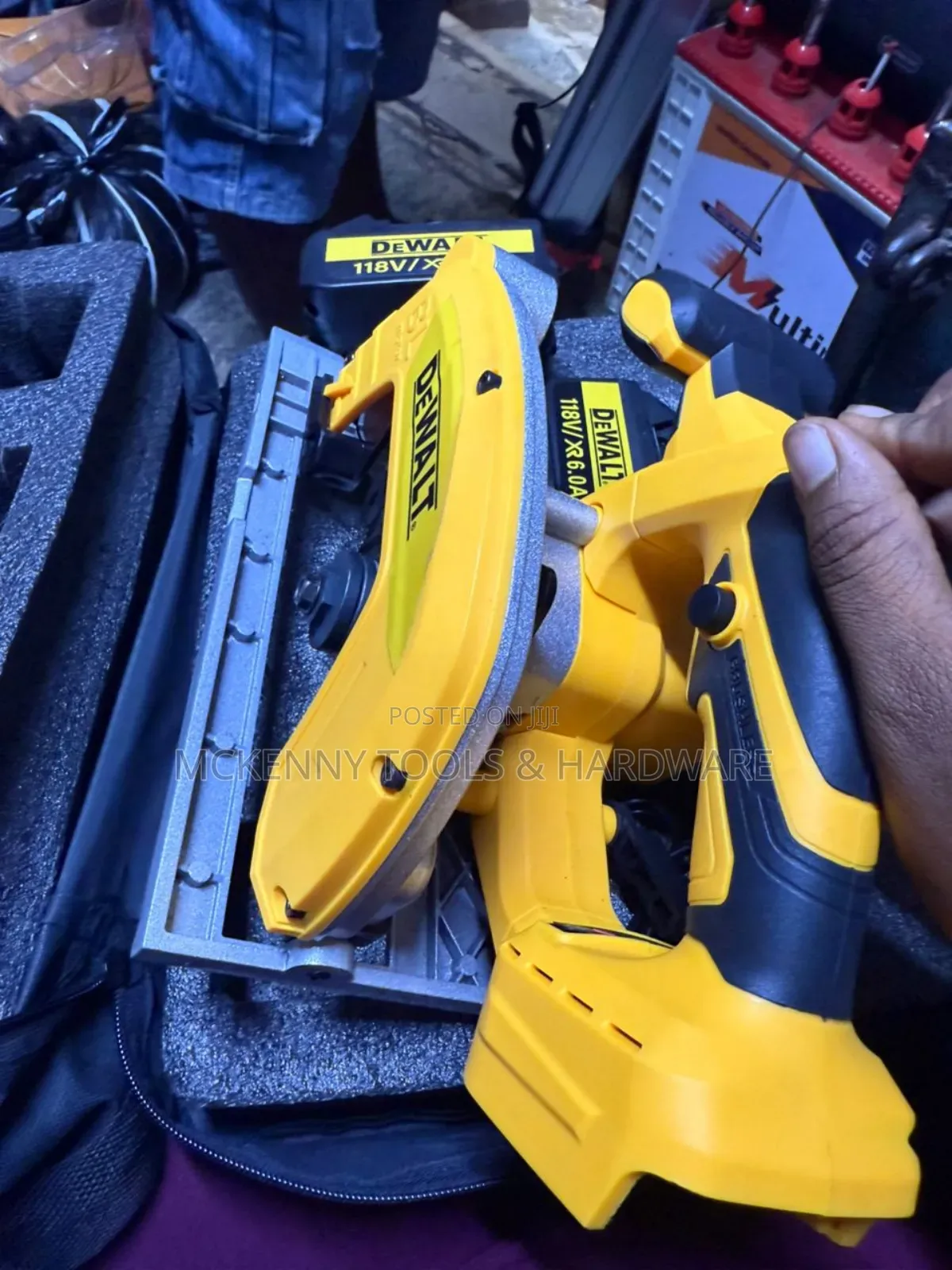 Dewalt Cordless Circular Saw Machine