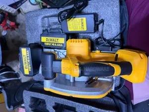 Dewalt Cordless Circular Saw Machine