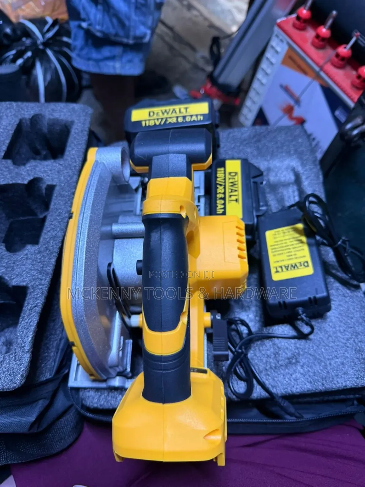 Dewalt Cordless Circular Saw Machine