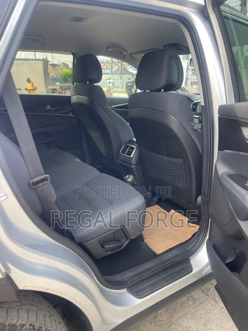 Kia Sorento 2016 Silver