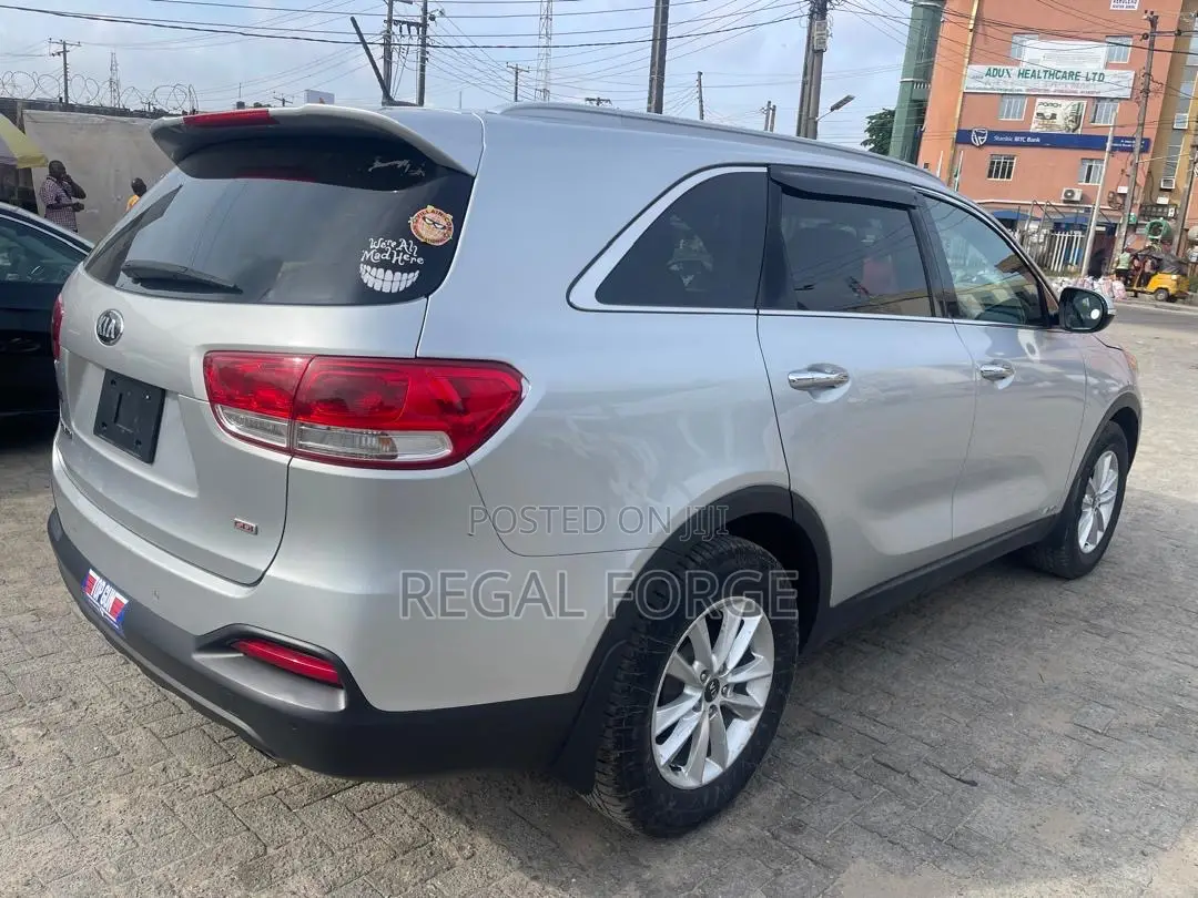 Kia Sorento 2016 Silver