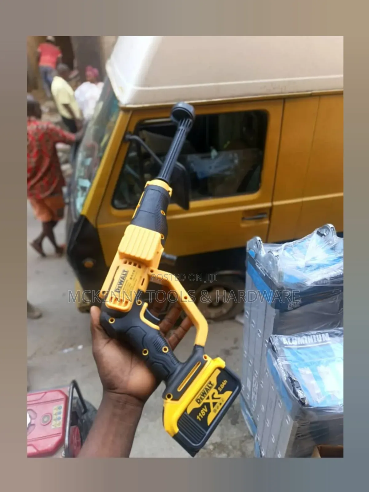Dewalt Cordless Pressure Washer.118v