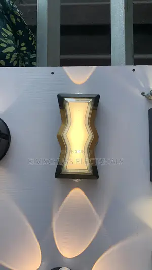 Modern Wall Light – Stylish Durable Lighting at an Affordable Price