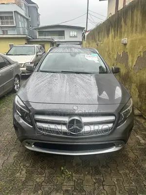 Mercedes-Benz GLA 250 2015 Gray