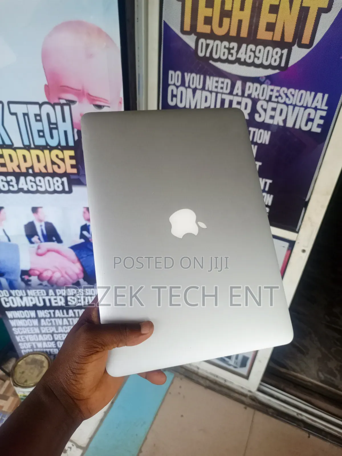 New Laptop Apple MacBook 2013 4GB Intel Core I5 SSD 256GB