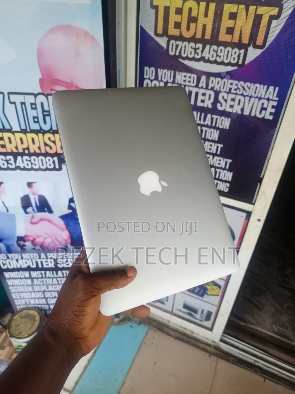 New Laptop Apple MacBook 2013 4GB Intel Core I5 SSD 256GB