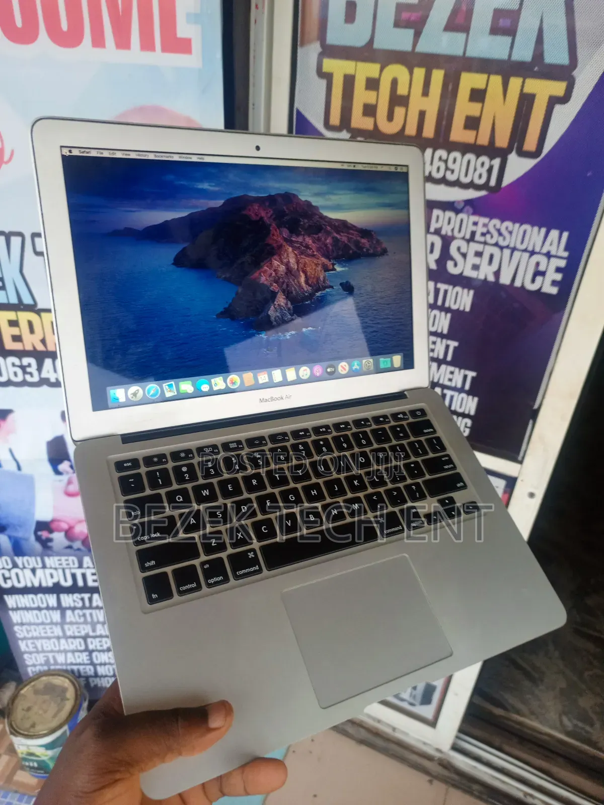 New Laptop Apple MacBook 2013 4GB Intel Core I5 SSD 256GB