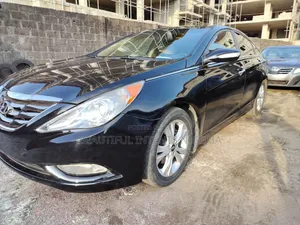 Hyundai Sonata Limited Sedan FWD (2.4L 4cyl 6A) 2012 Black