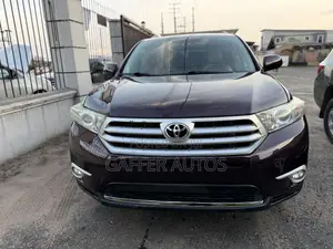 Toyota Highlander 3.5L 4WD 2013 Brown