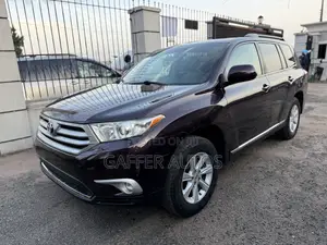 Toyota Highlander 3.5L 4WD 2013 Brown