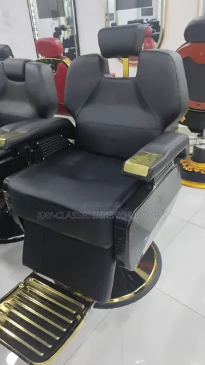Saloon Chair With Adjustable Height