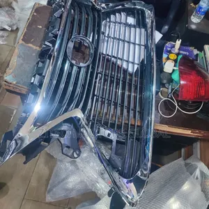 Front Grill Es350 2016/2017