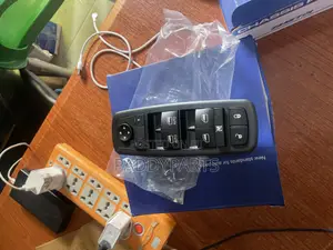 Chrysler 200 Master Window Switch 2015-2017 (68139805ab)