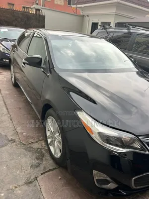 Toyota Avalon XLE Sedar FWD (3.5L 6cyl 6A) 2013 Black