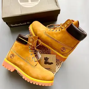 Carton Shoes/ Timberland in Different Sizes