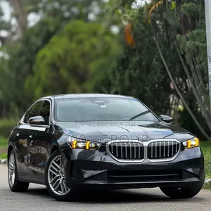 BMW 530i 2024 Black