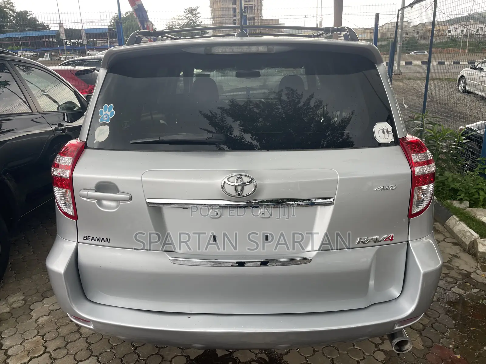Toyota RAV4 2011 Silver