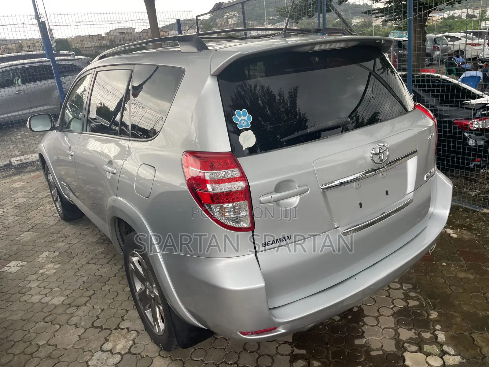 Toyota RAV4 2011 Silver