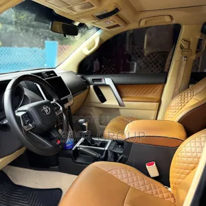 Toyota Land Cruiser Prado 2016 Black