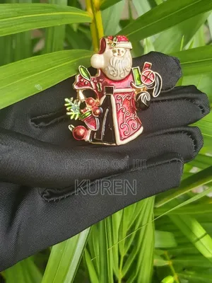 Christmas Brooch