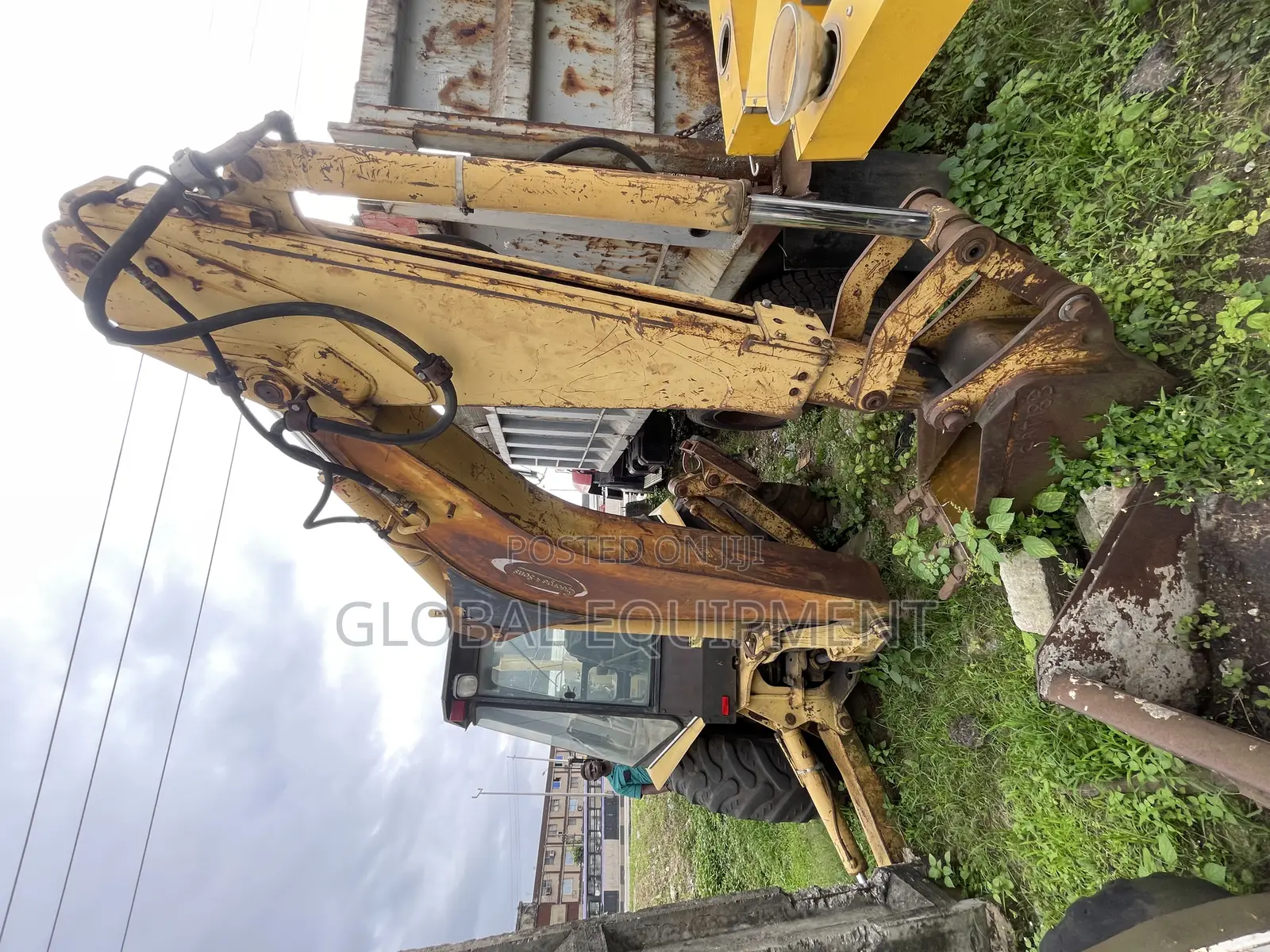 Caterpillar Back Hoe