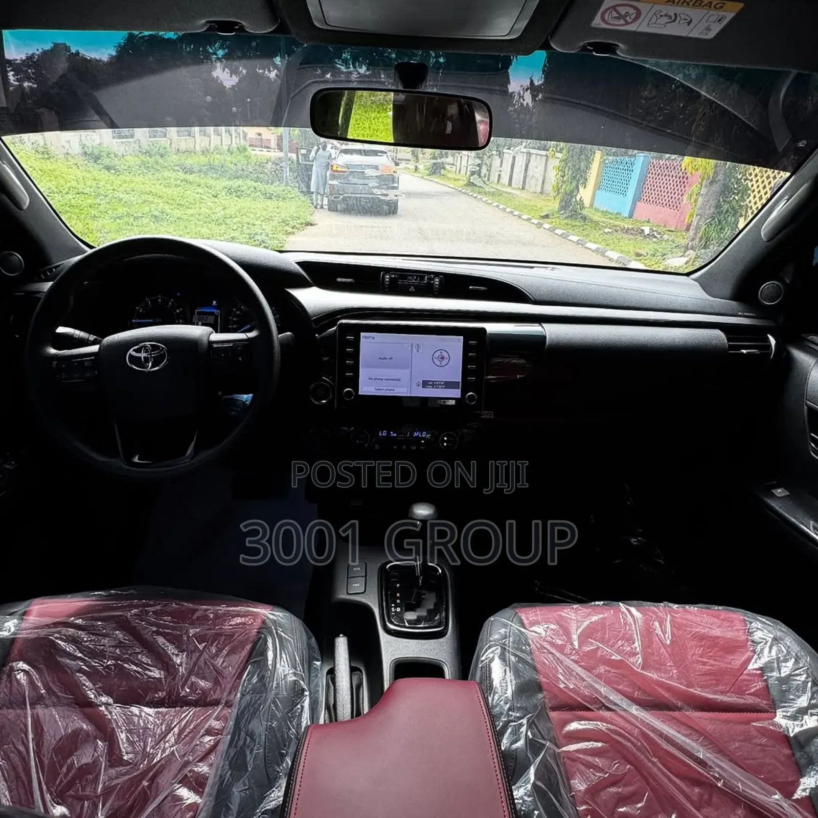 New Toyota Hilux 2025 Black